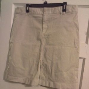 Gap khaki skirt size 18